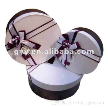 Various size lid and base round box with ribbon for cake packaging